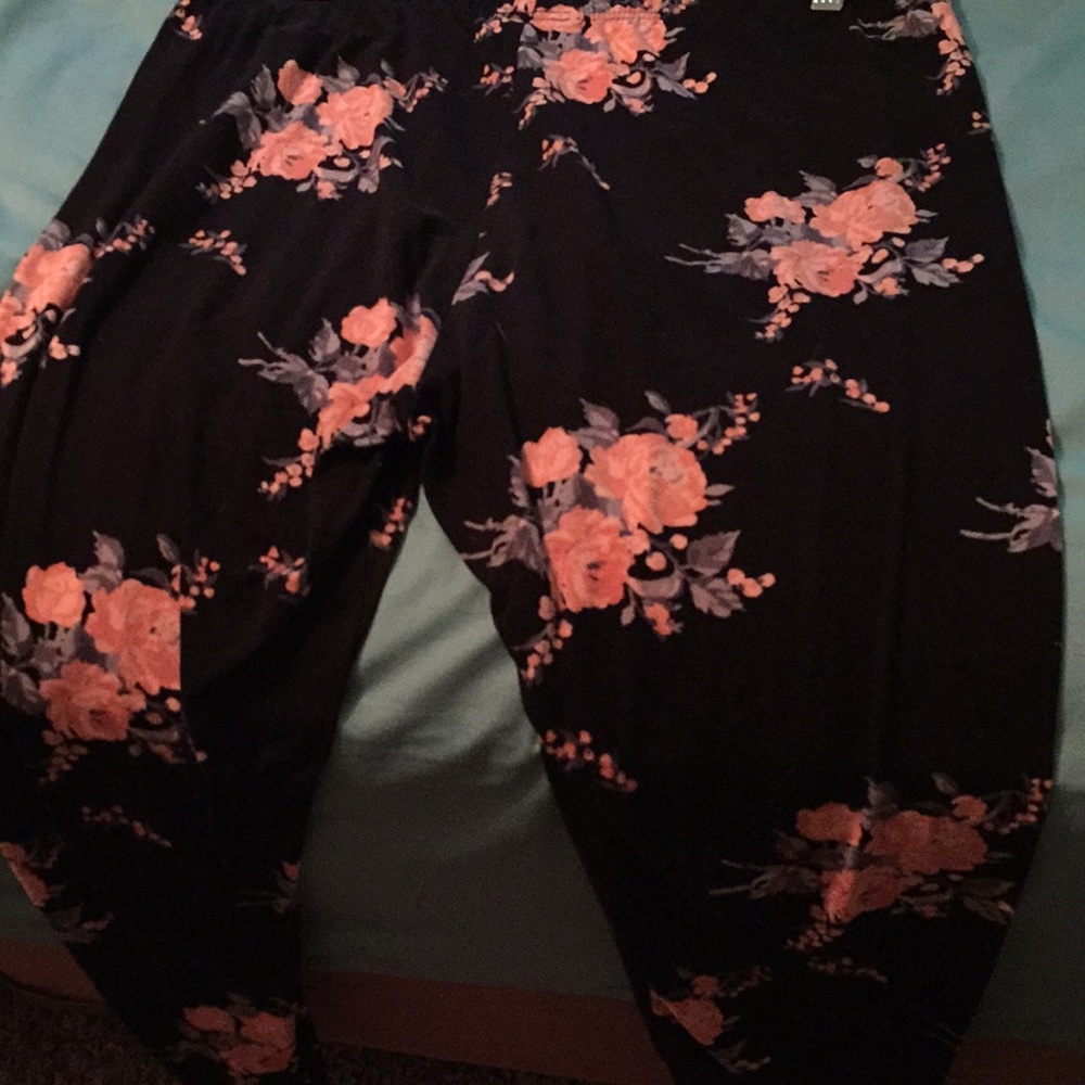 Floral leggings